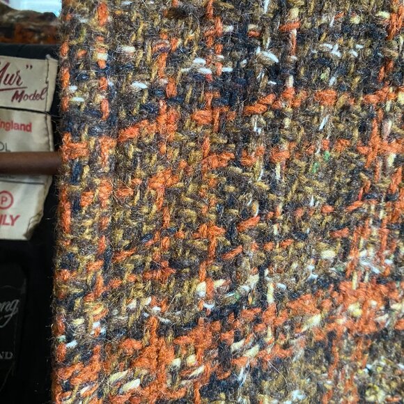 68-(VWC) Vintage. Clothing. Cloak.Rare Find. - Picture 11 of 16